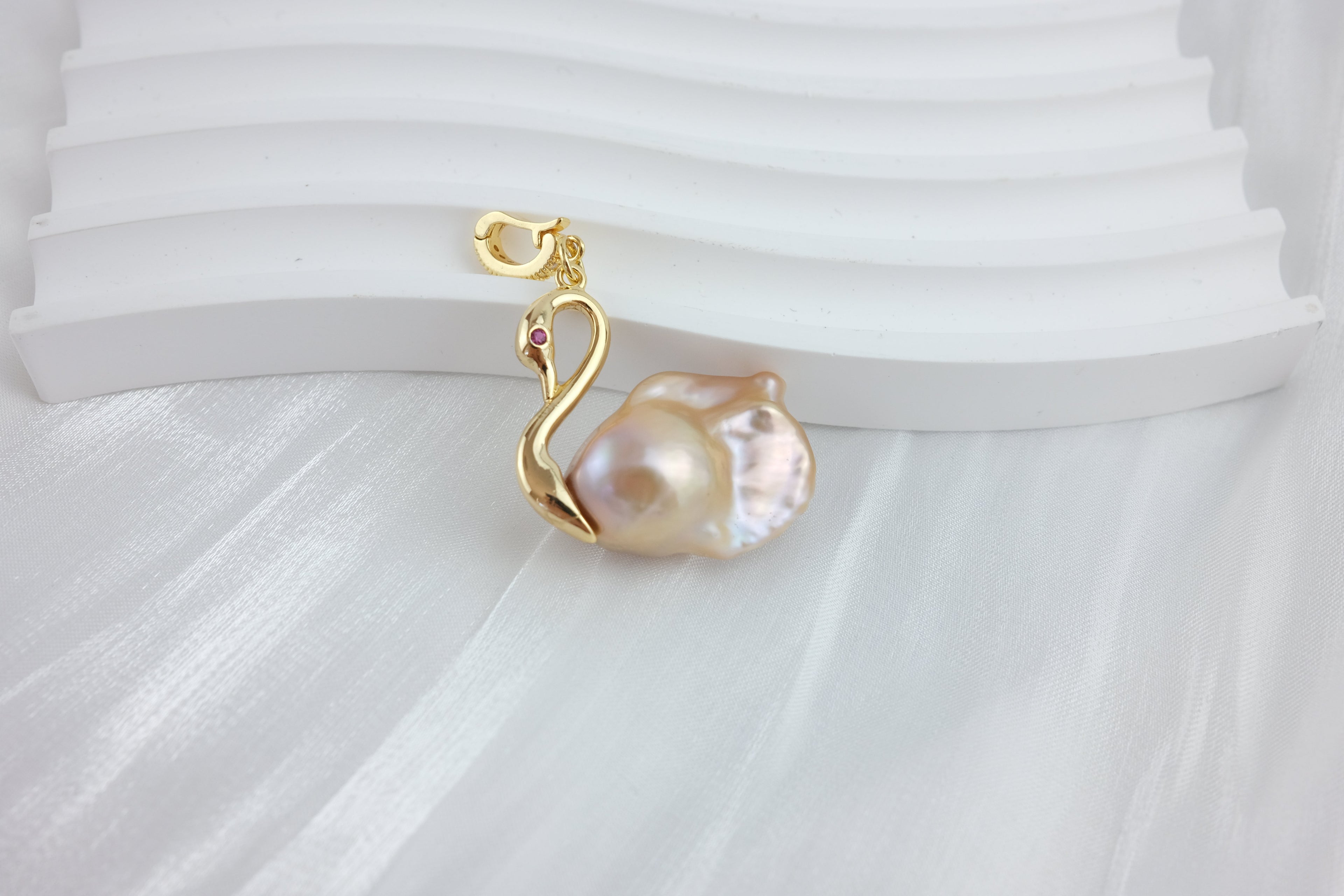 BAROQUE PEARL PENDANTS