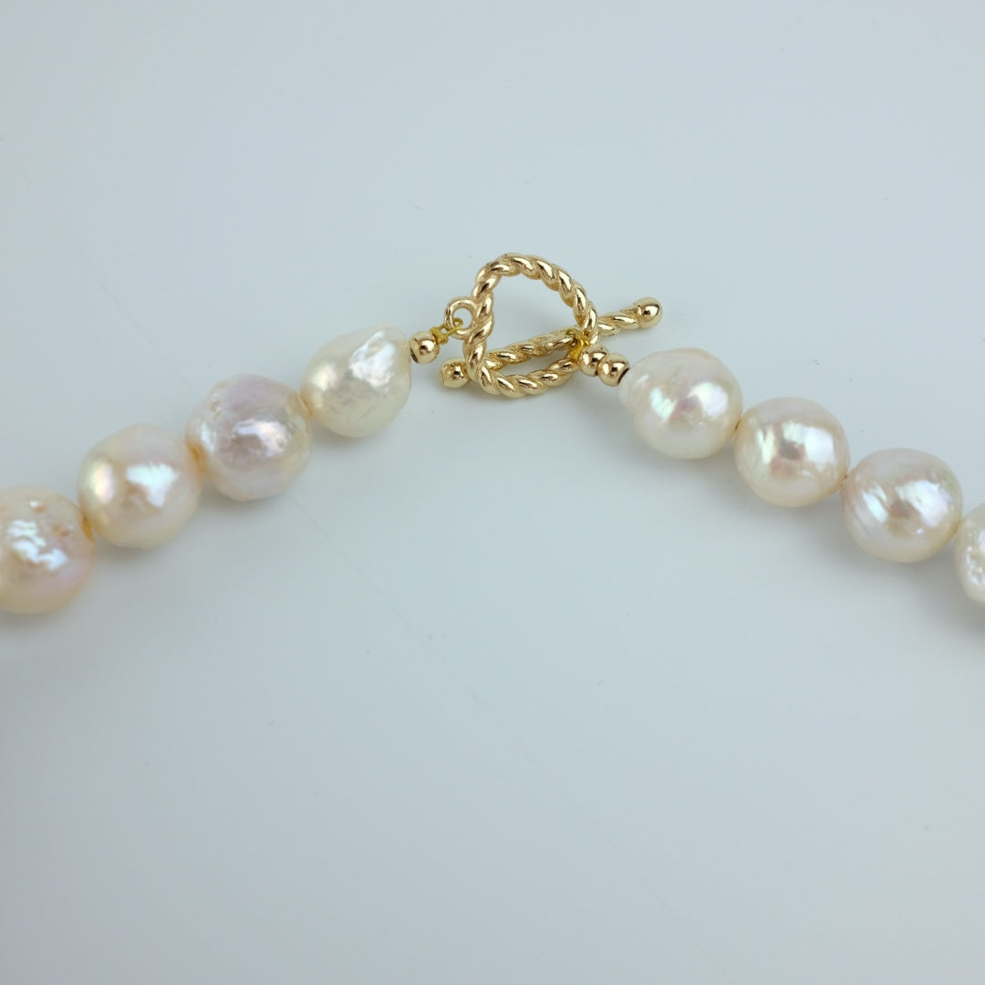 WRINKLED BAROQUE PEARL NECKLACE -  CORALIA