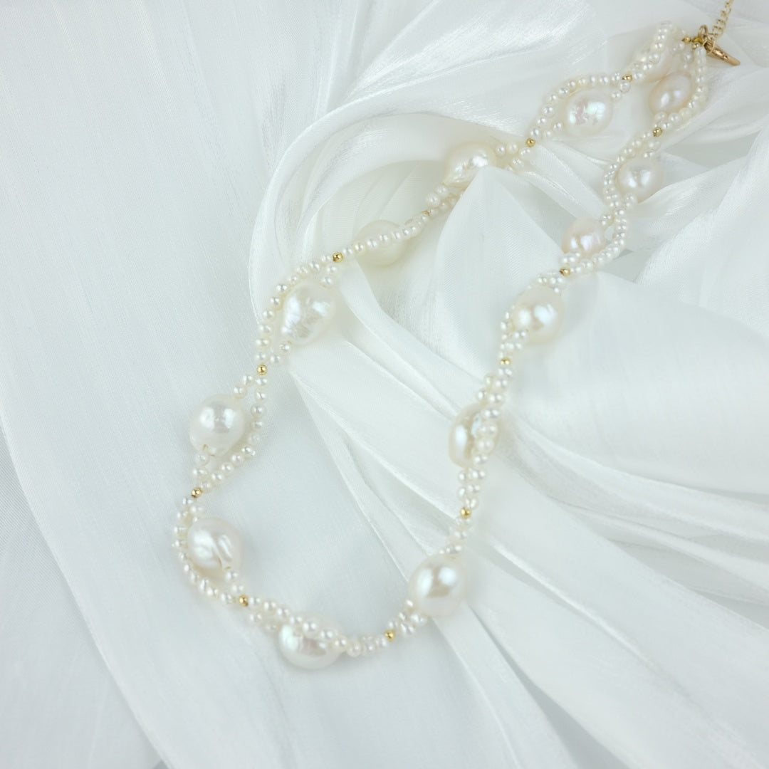 BAROQUE PEARL NECKLACE -   CHARLOTTE