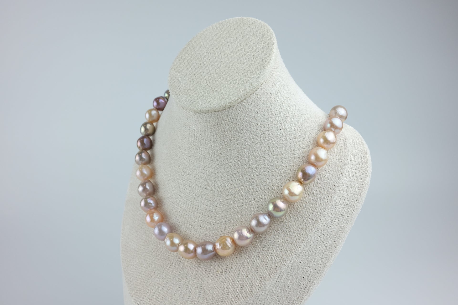 BAROQUE PEARL NECKLACE - RAINBOW