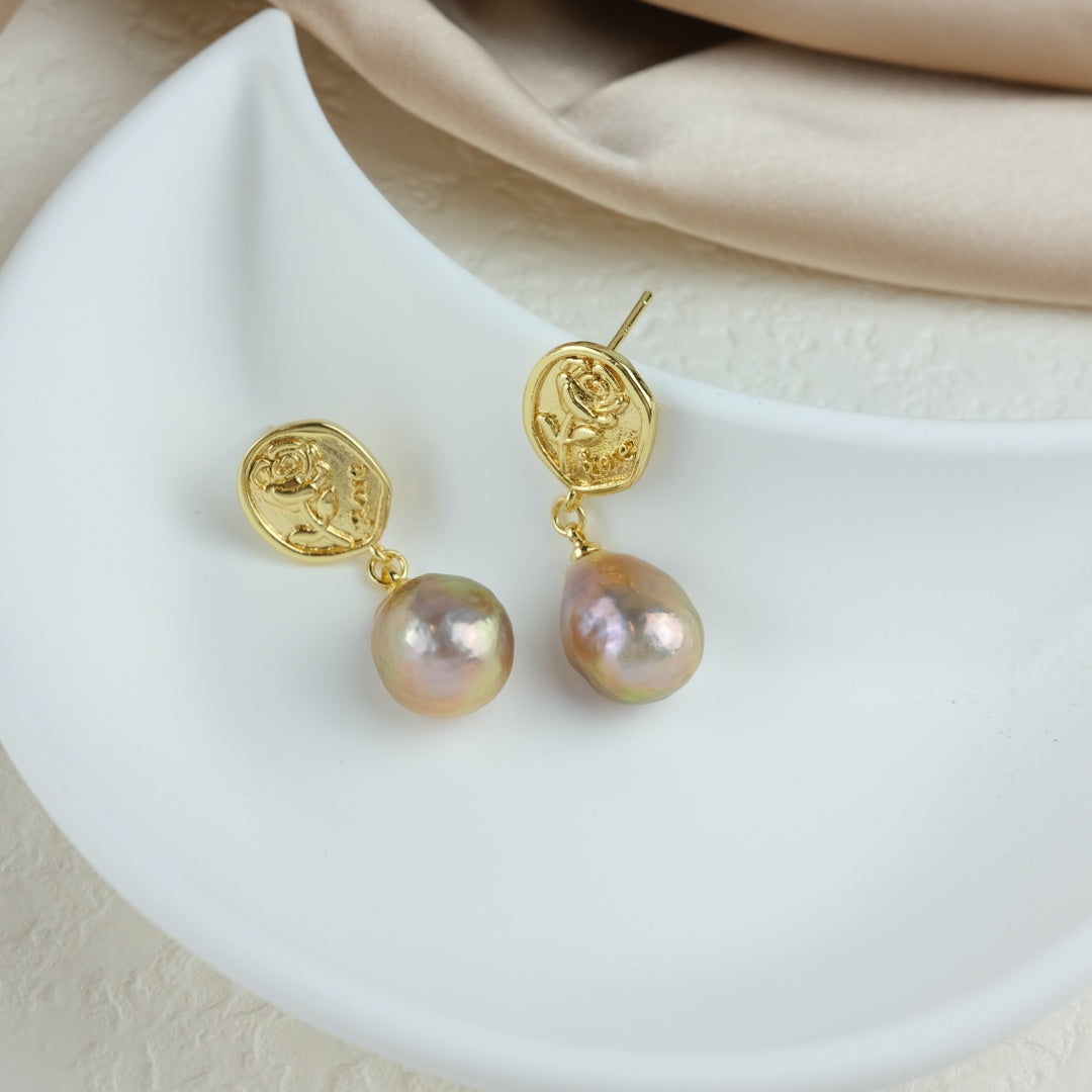 BAROQUE PEARL DROP EARRINGS - AVOCADO