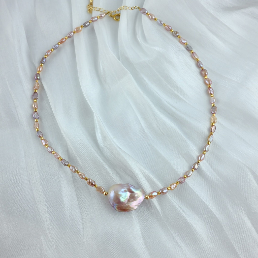 BAROQUE PEARL NECKLACE - LUNA