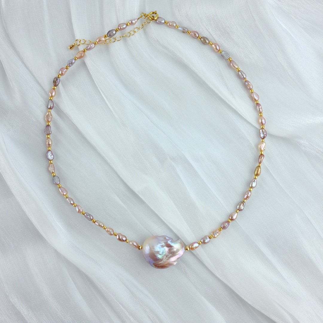 BAROQUE PEARL NECKLACE - LUNA