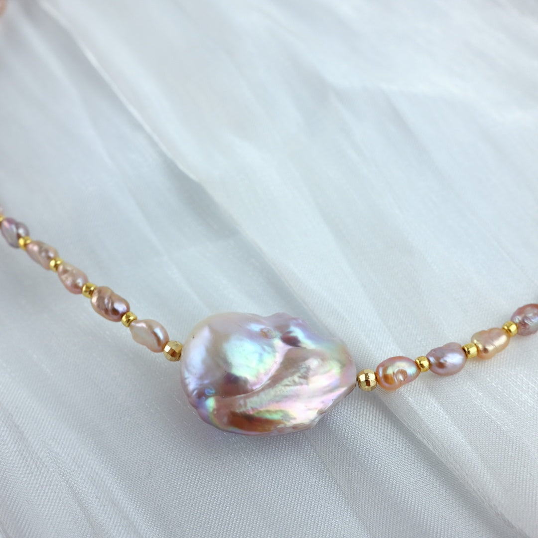 BAROQUE PEARL NECKLACE - LUNA