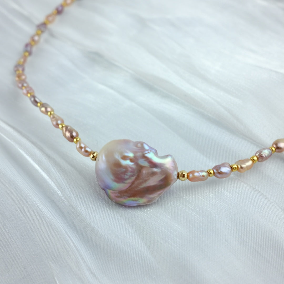 BAROQUE PEARL NECKLACE - LUNA
