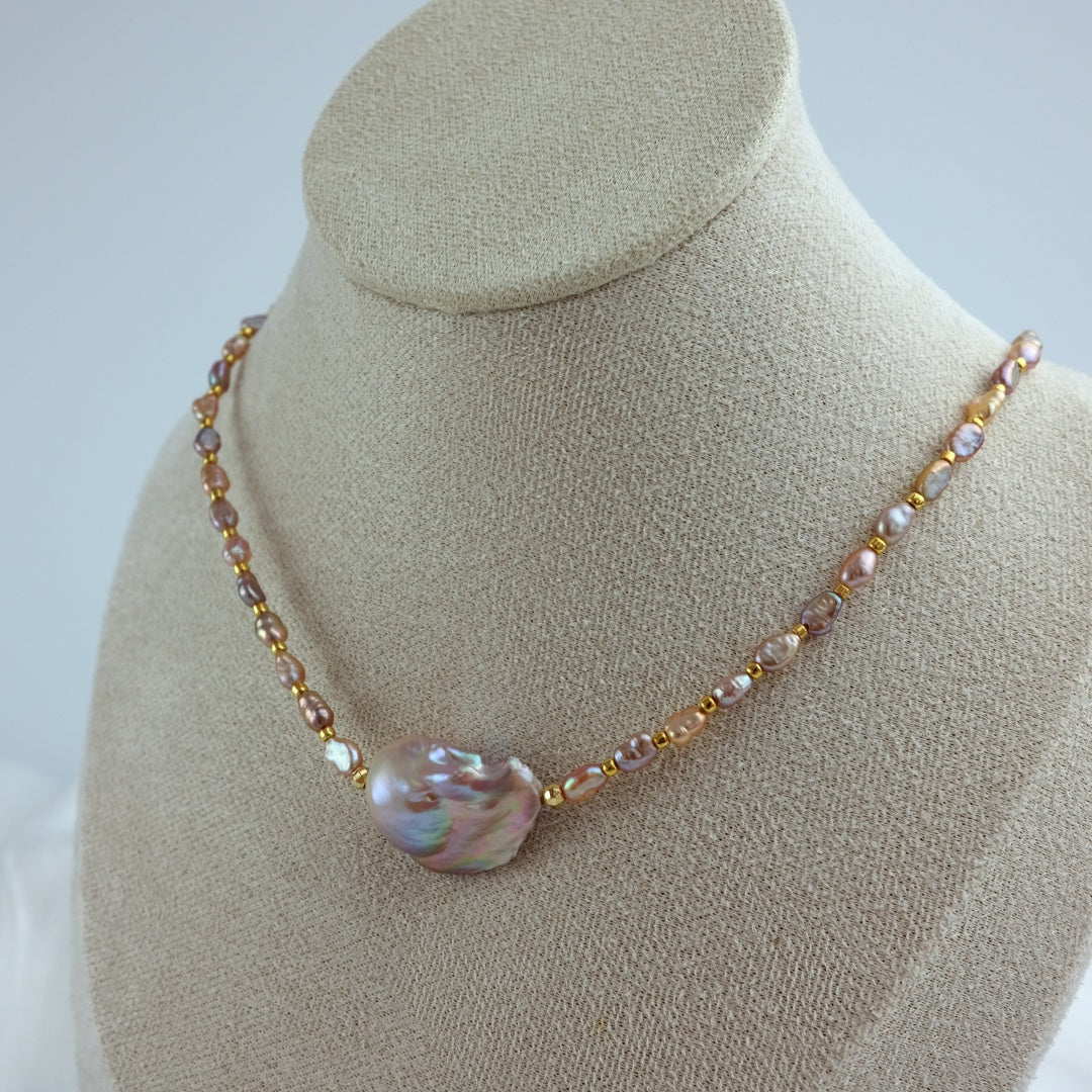 BAROQUE PEARL NECKLACE - LUNA