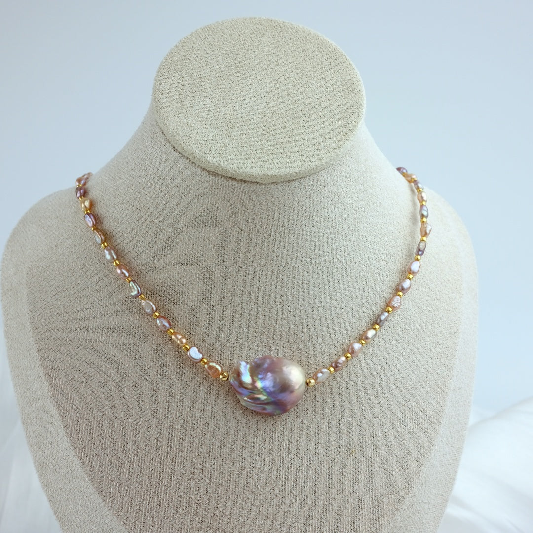 BAROQUE PEARL NECKLACE - LUNA