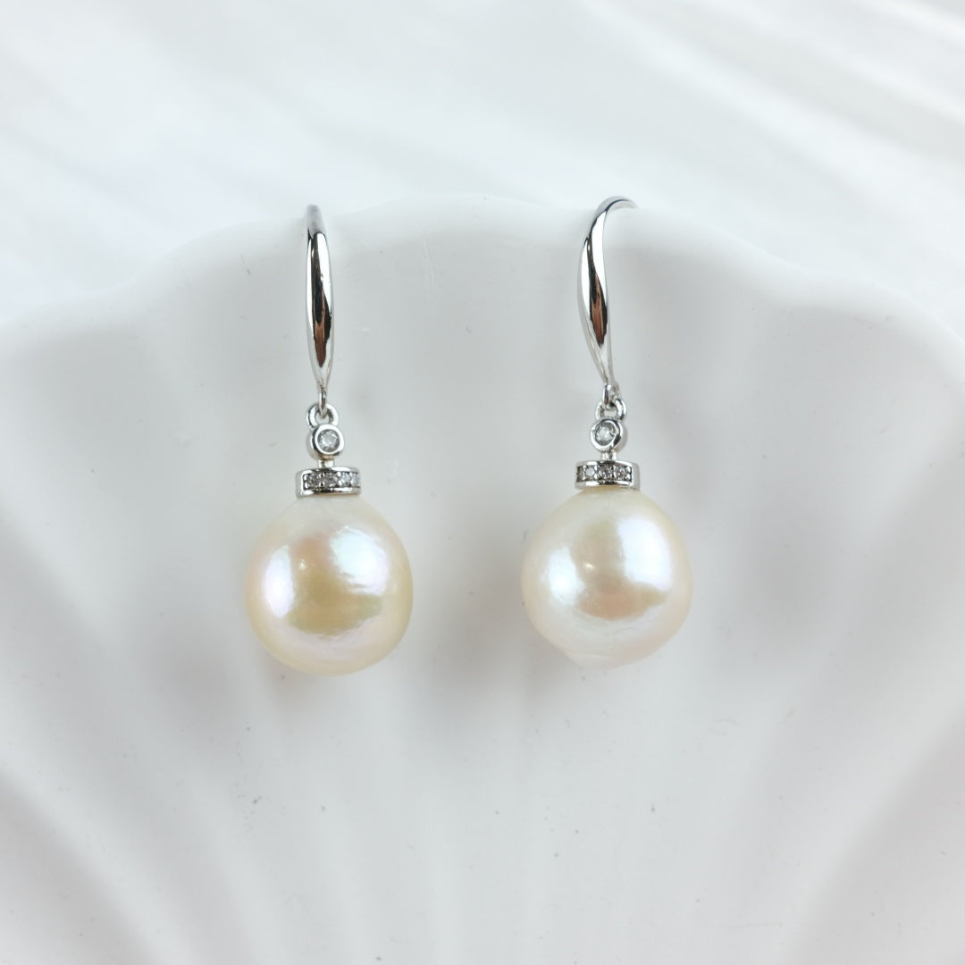 Freshwater Pearl Earrings - LILY