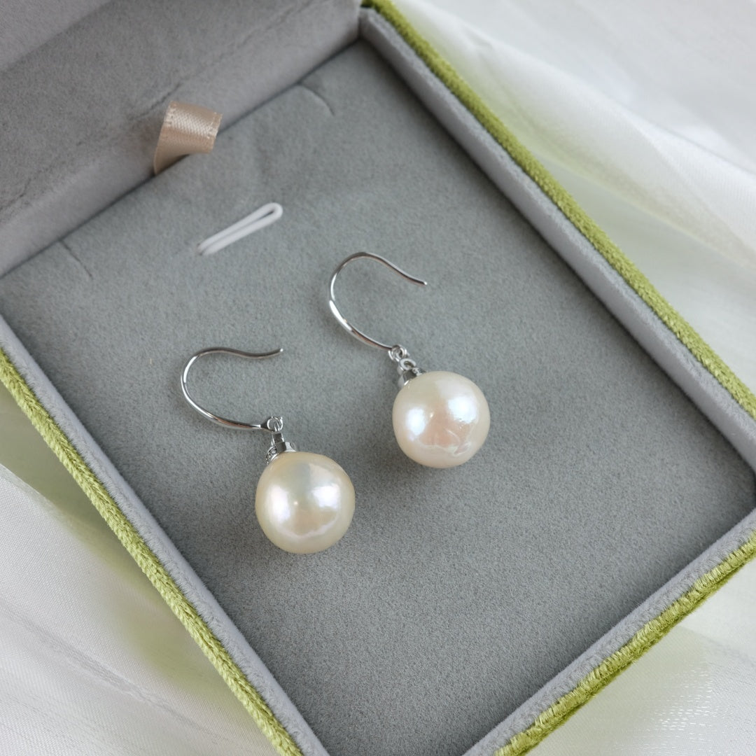 Freshwater Pearl Earrings - LILY