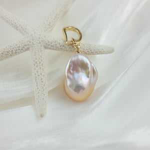 Baroque Pearl  Pendant - Lan