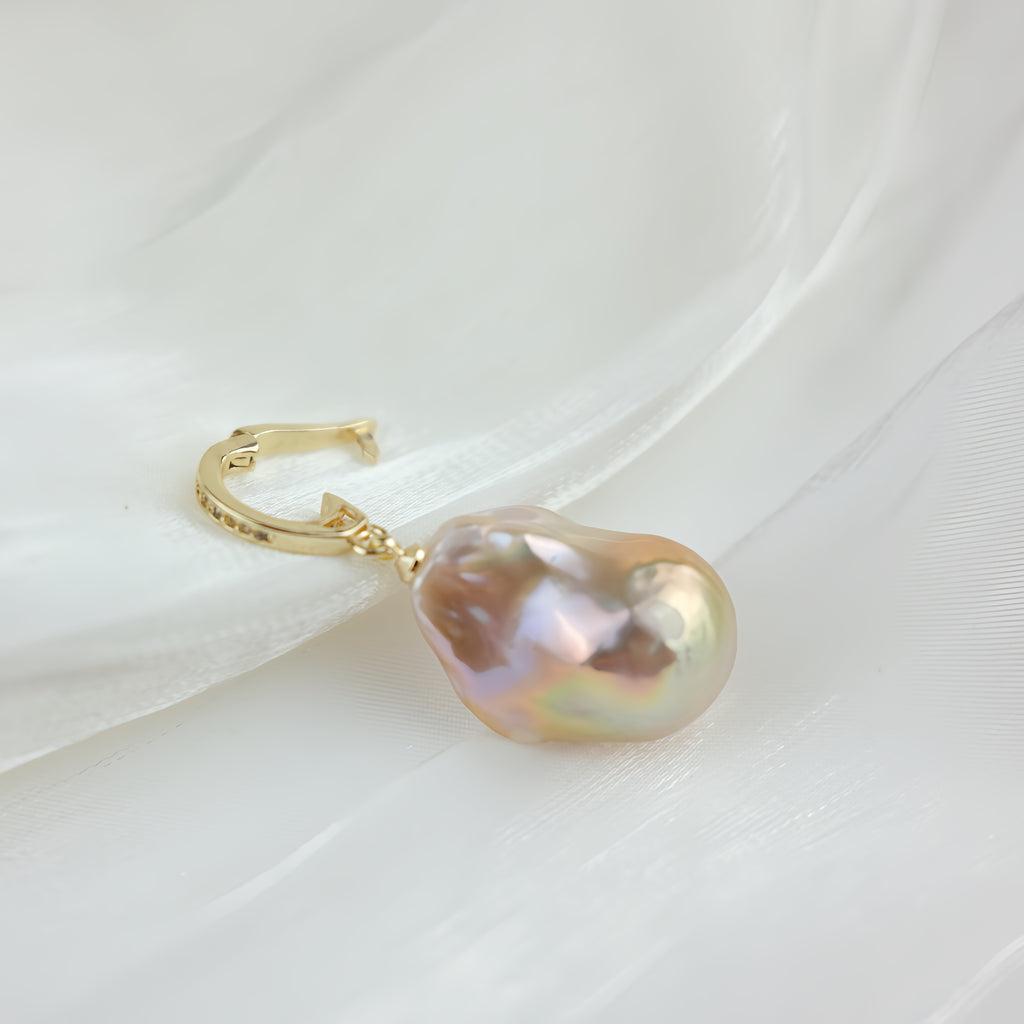 Baroque Pearl  Pendant - Lan