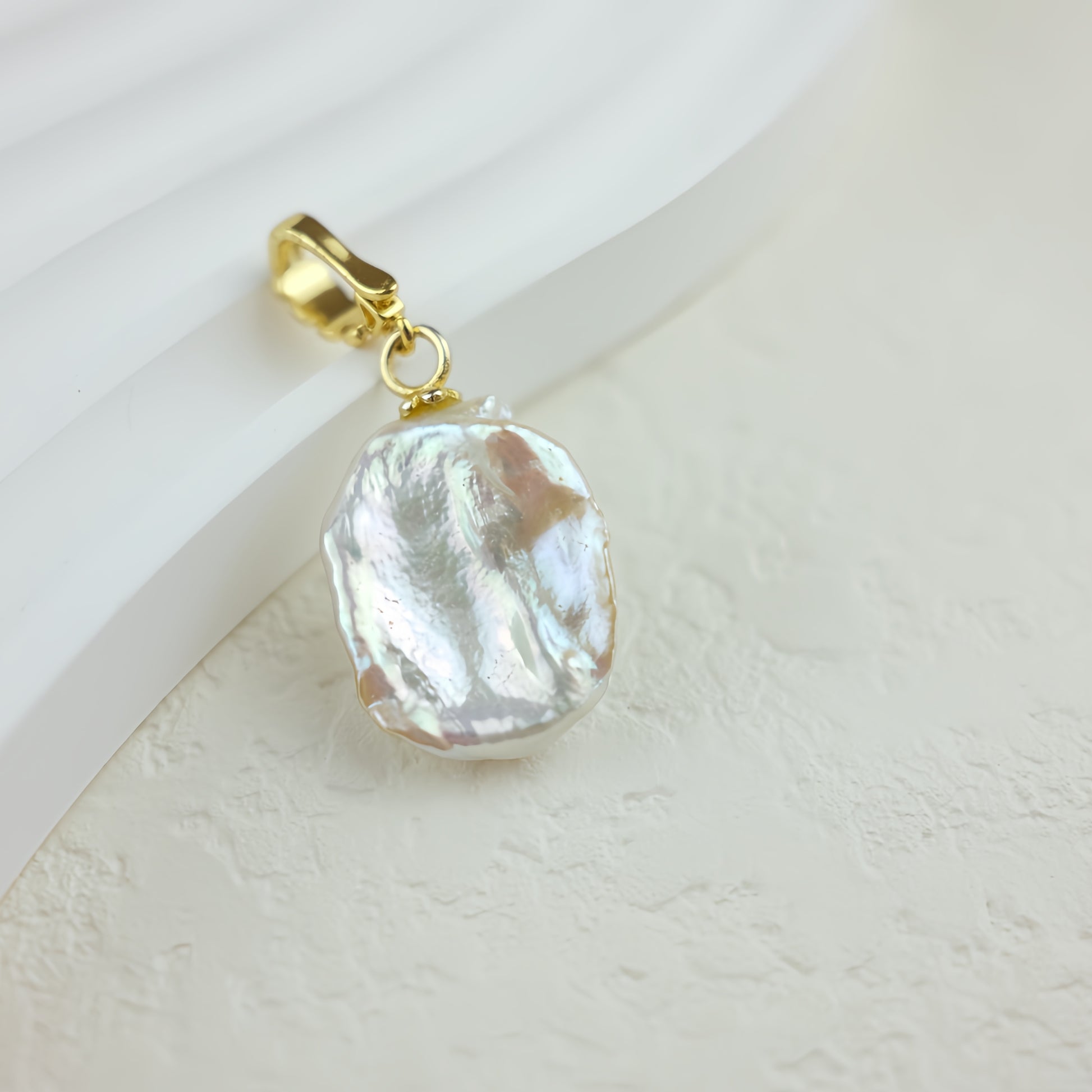 Baroque Pearl Square Pendant - Nacre