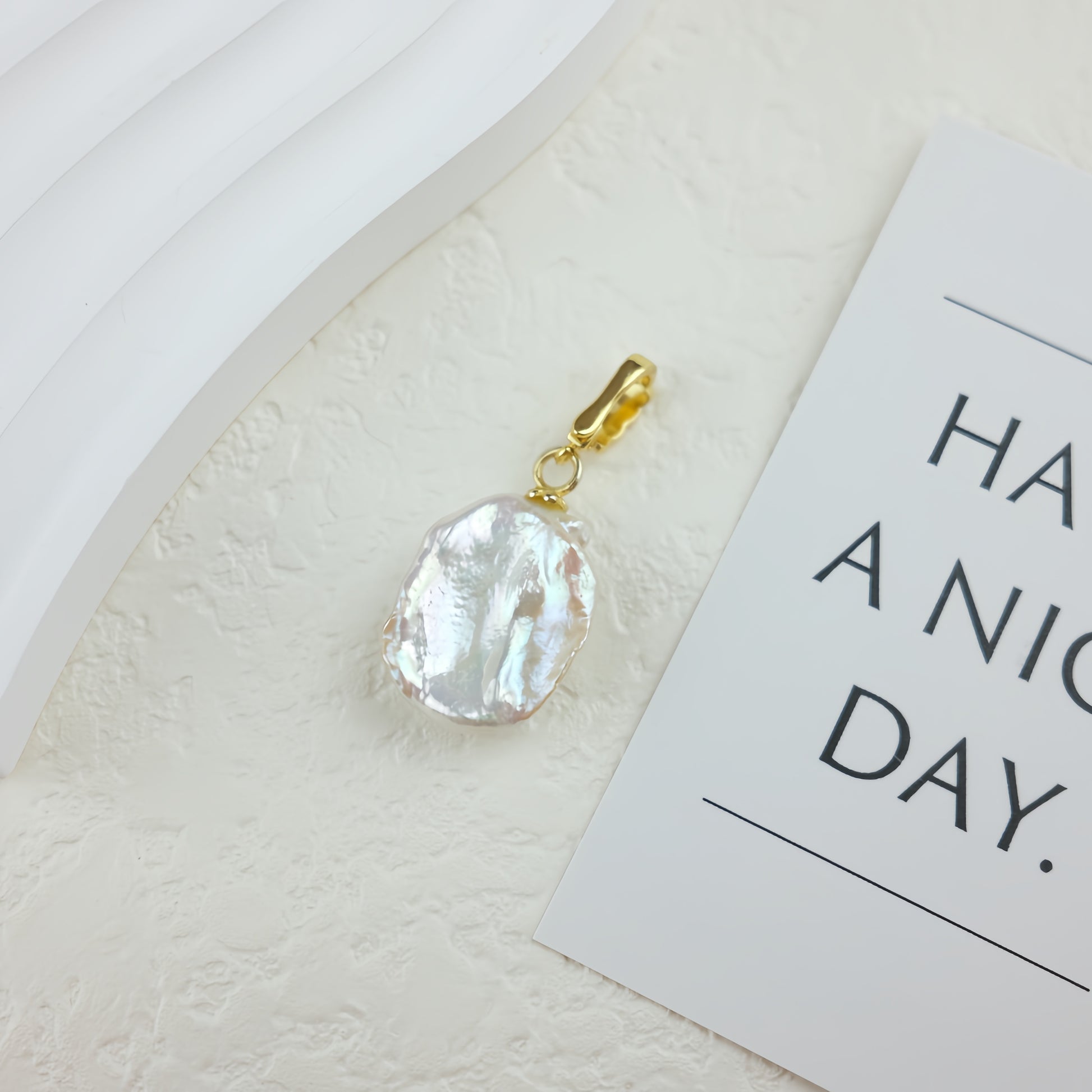 Baroque Pearl Square Pendant - Nacre