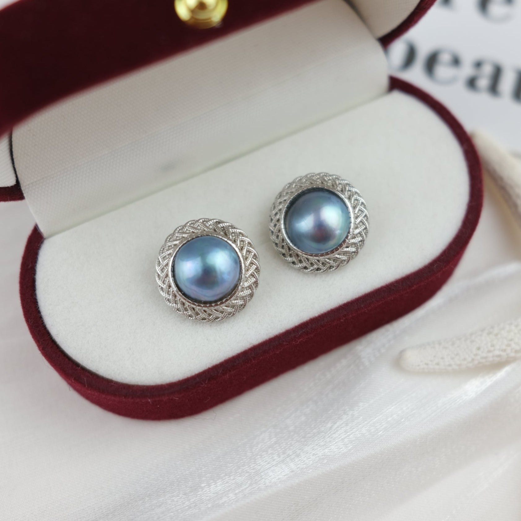 Mabe Pearl Stud Earrings - Ocean Dome