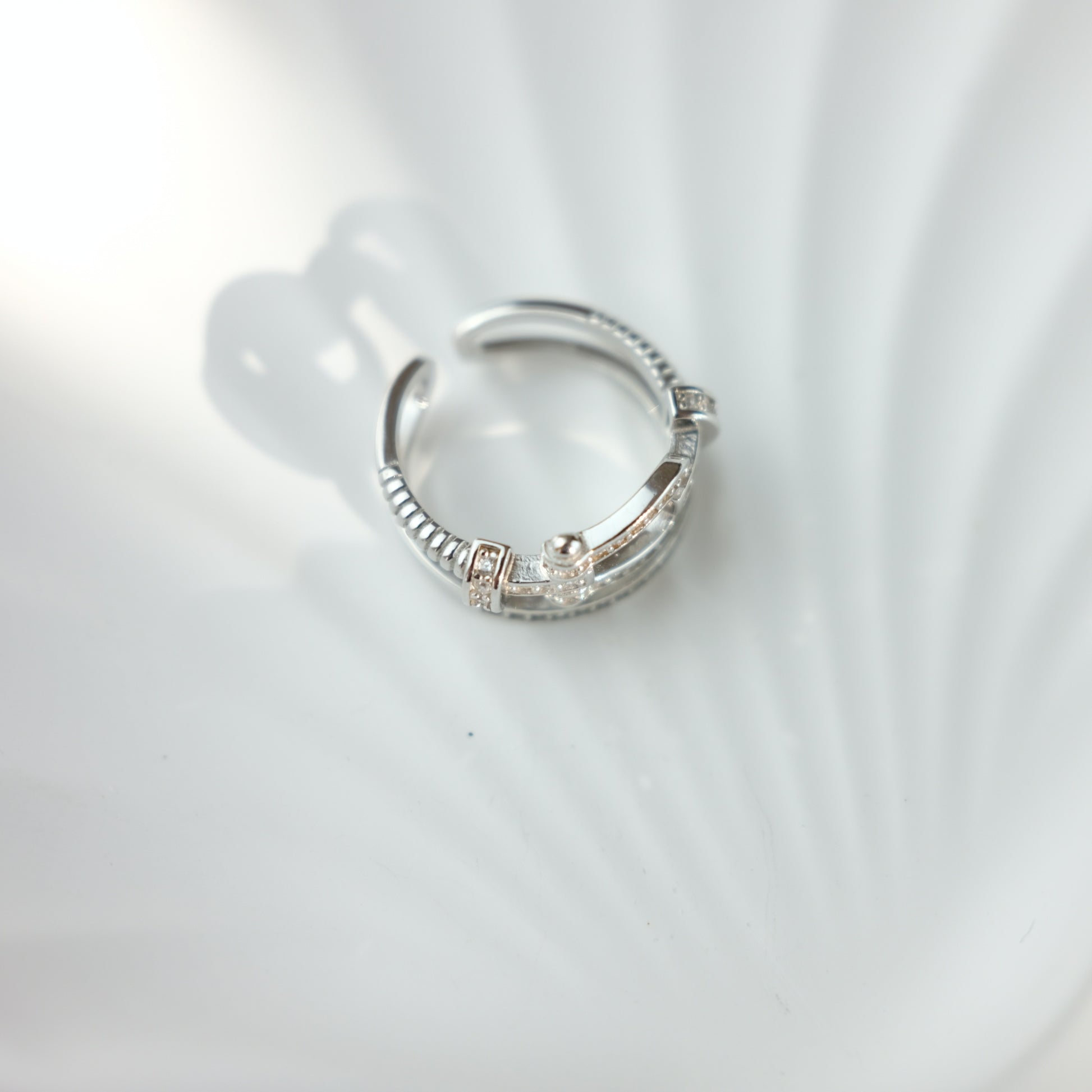 Horseshoe Buckle Open Ring- Han