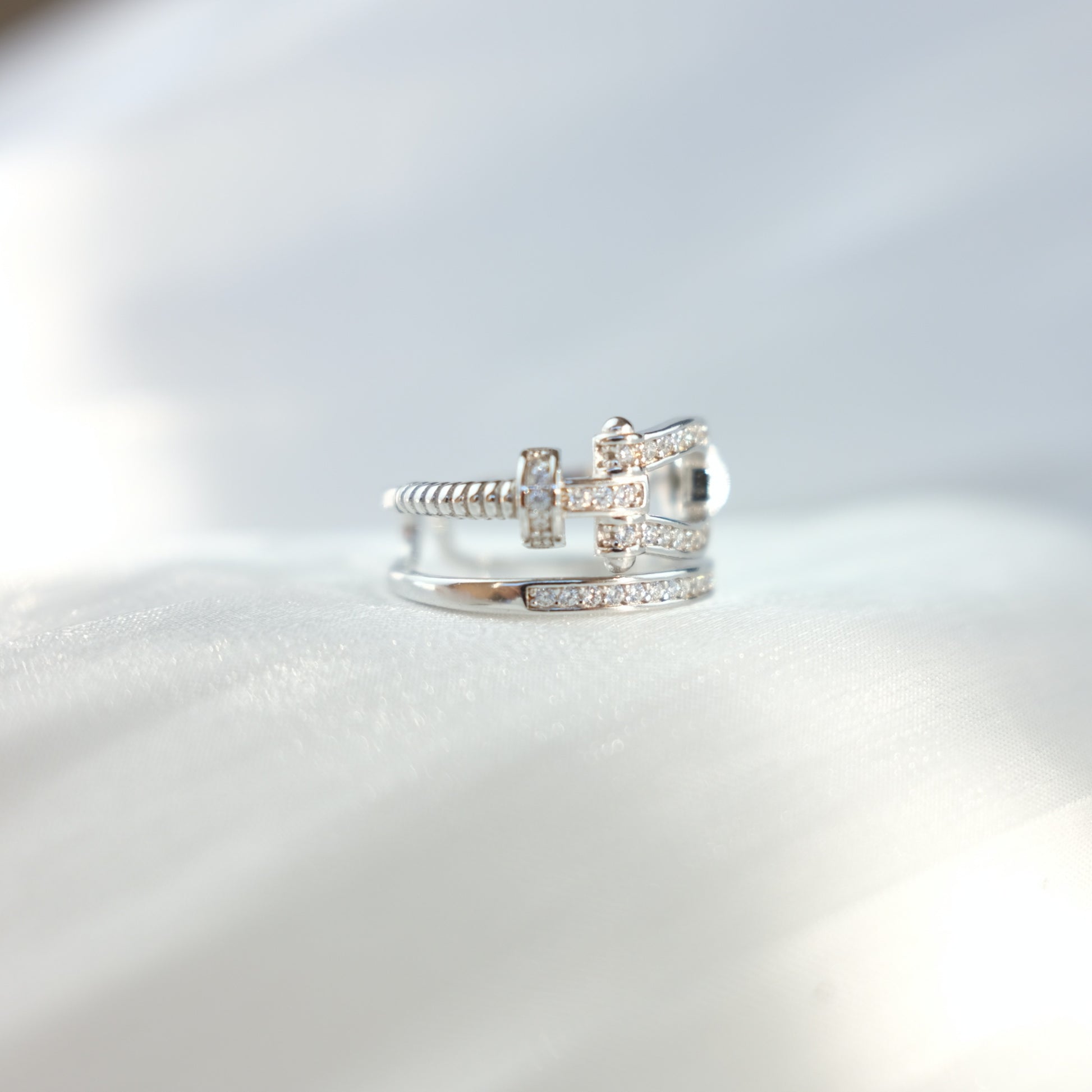 Horseshoe Buckle Open Ring- Han