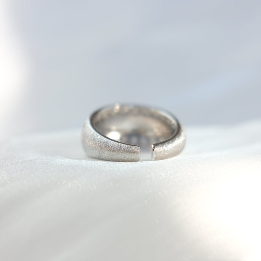 Matte and brushed finish open ring - Sophia