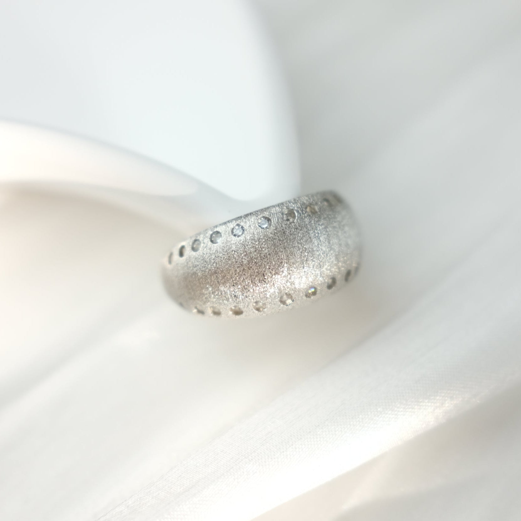 Matte and brushed finish open ring - Sophia