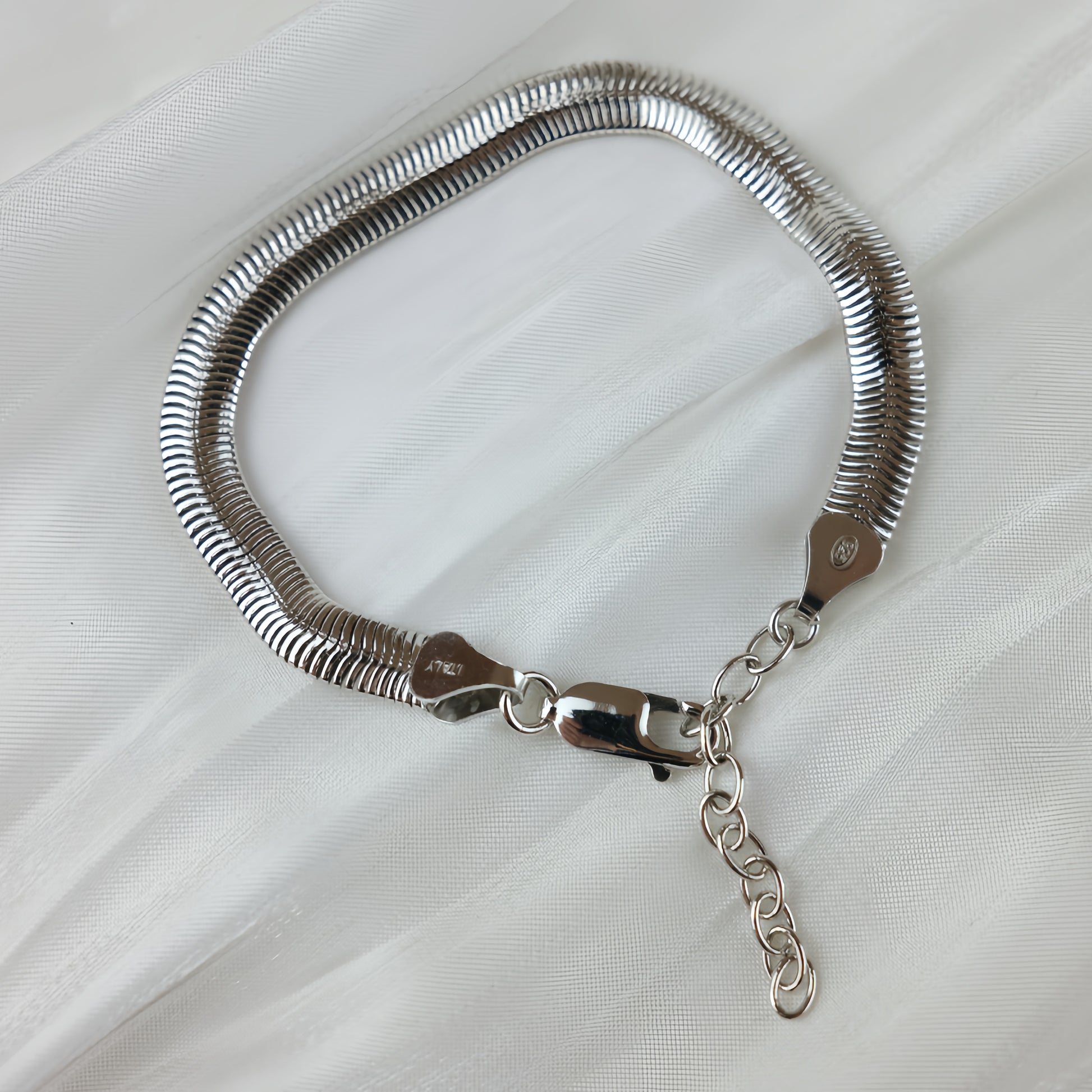 Flat Snake Chain Bracelet - Madison