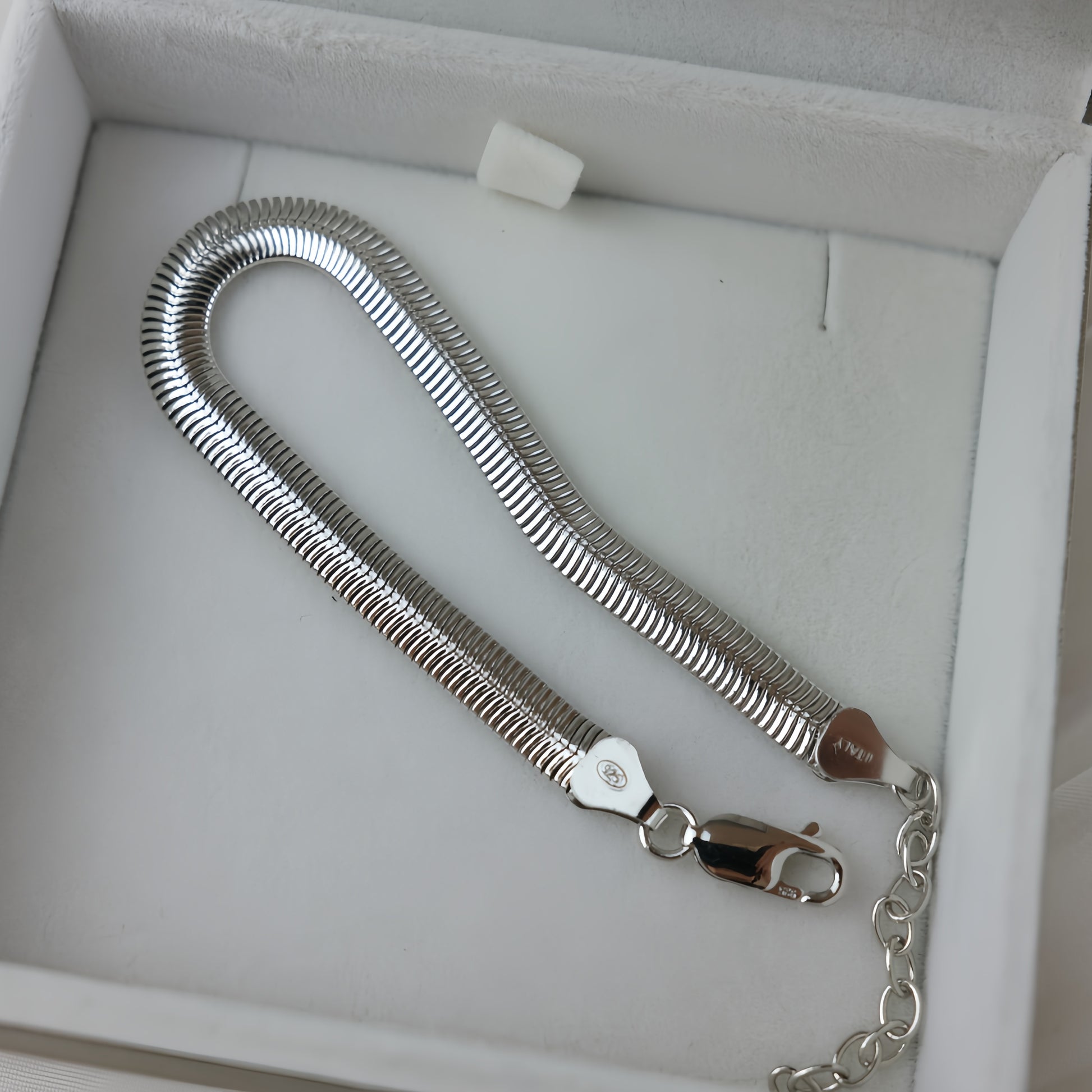 Flat Snake Chain Bracelet - Madison