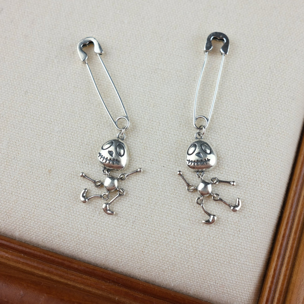 Dancing Skeleton Earrings -Skelletto